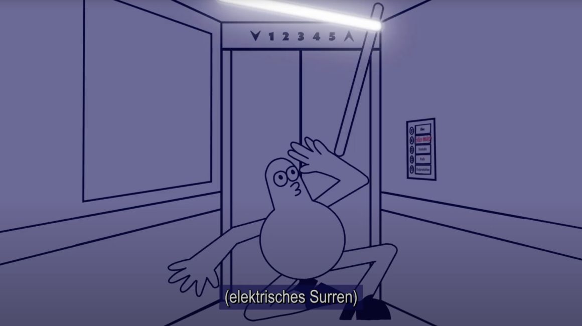 In einem schummrigen Aufzug hockt Luca am Boden und schaut hoch. Schräg von der Decke hängen zwei Neon-Röhren. Eine ist erloschen, die andere leuchtet hell. Schützend hält Luca sich eine Hand über den Kopf. Ein Untertitel in heller Schrift und in Klammern: Elektrisches Surren.